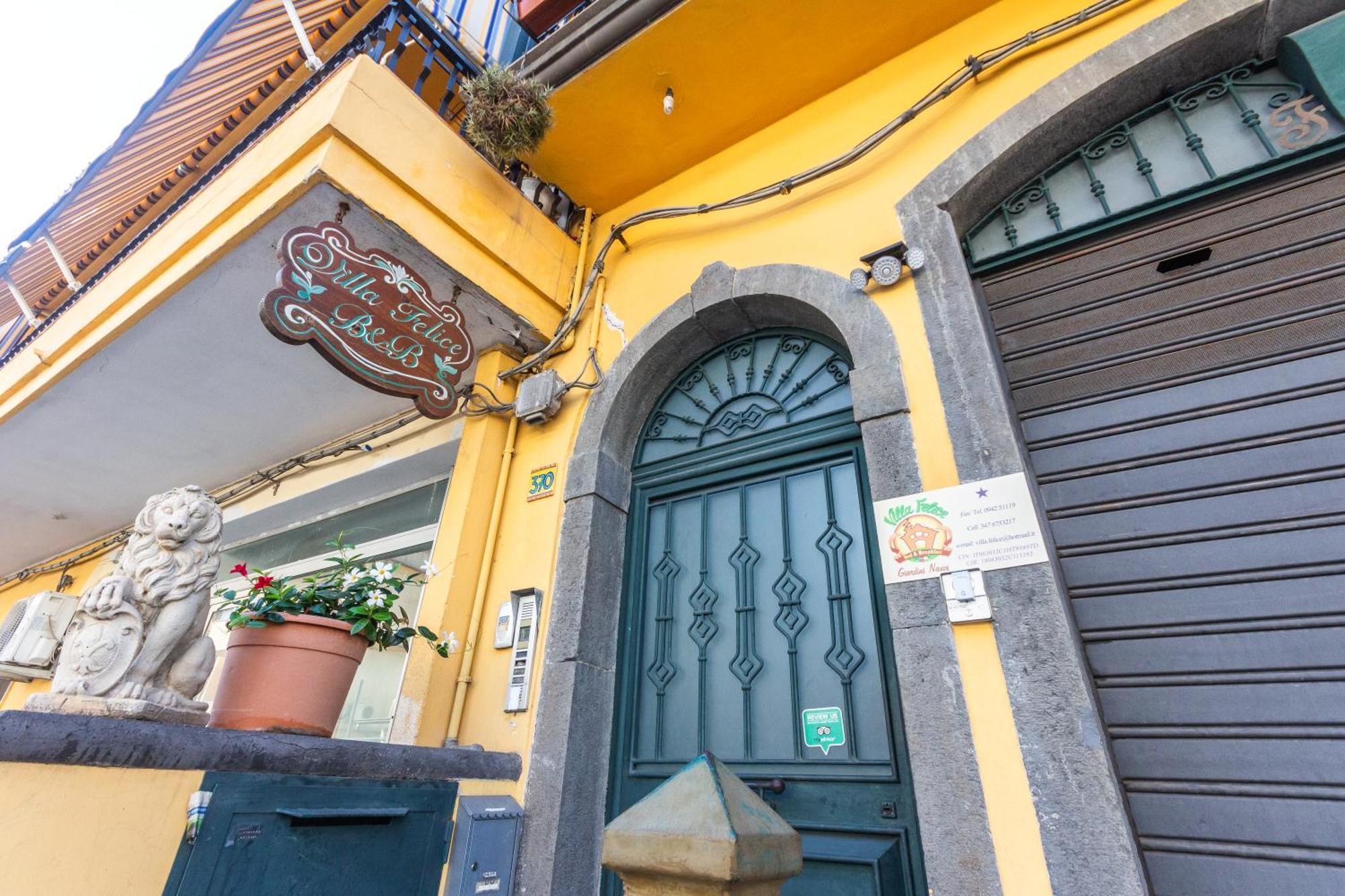 Villa Felice Giardini Naxos Exterior photo